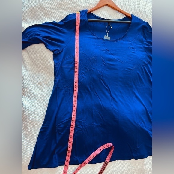 ELLEN FISHER Scoop Neck Elbow Sleeve Tunic
NWT - Picture 8 of 10